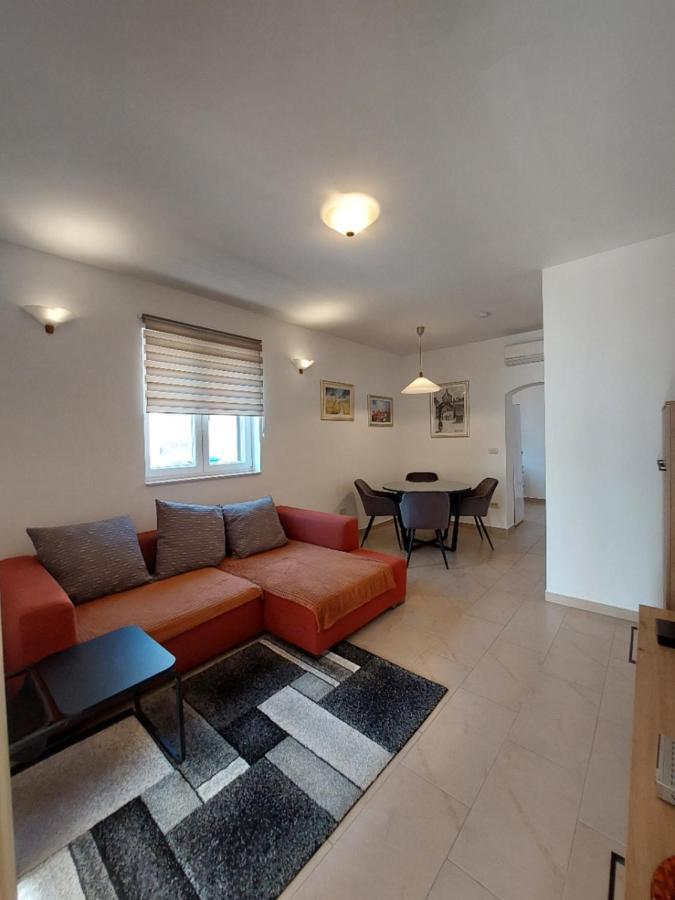 Apartments Maris Vranjic Εξωτερικό φωτογραφία
